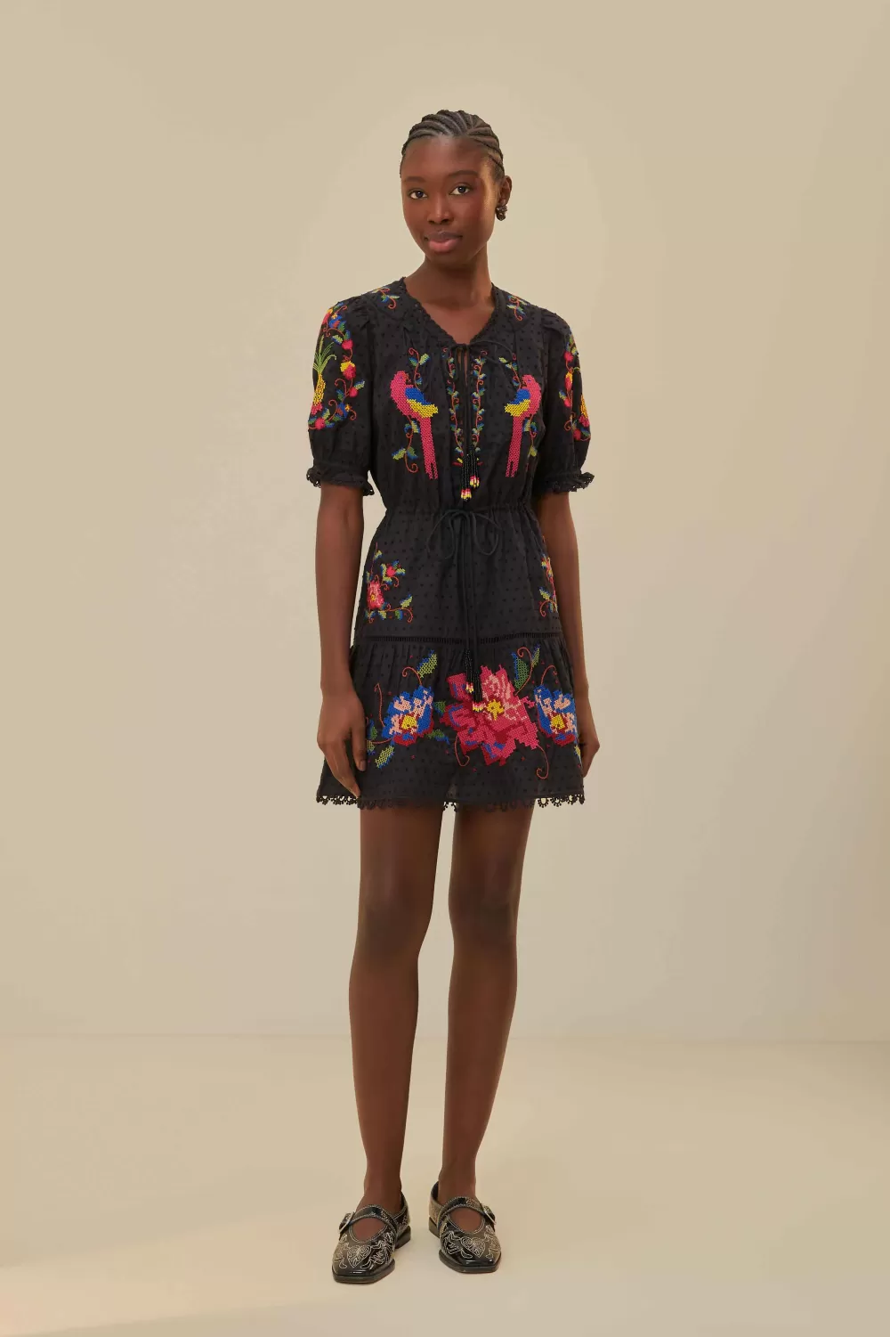 Mini-robe brodée noire^FARM Rio  Fashion