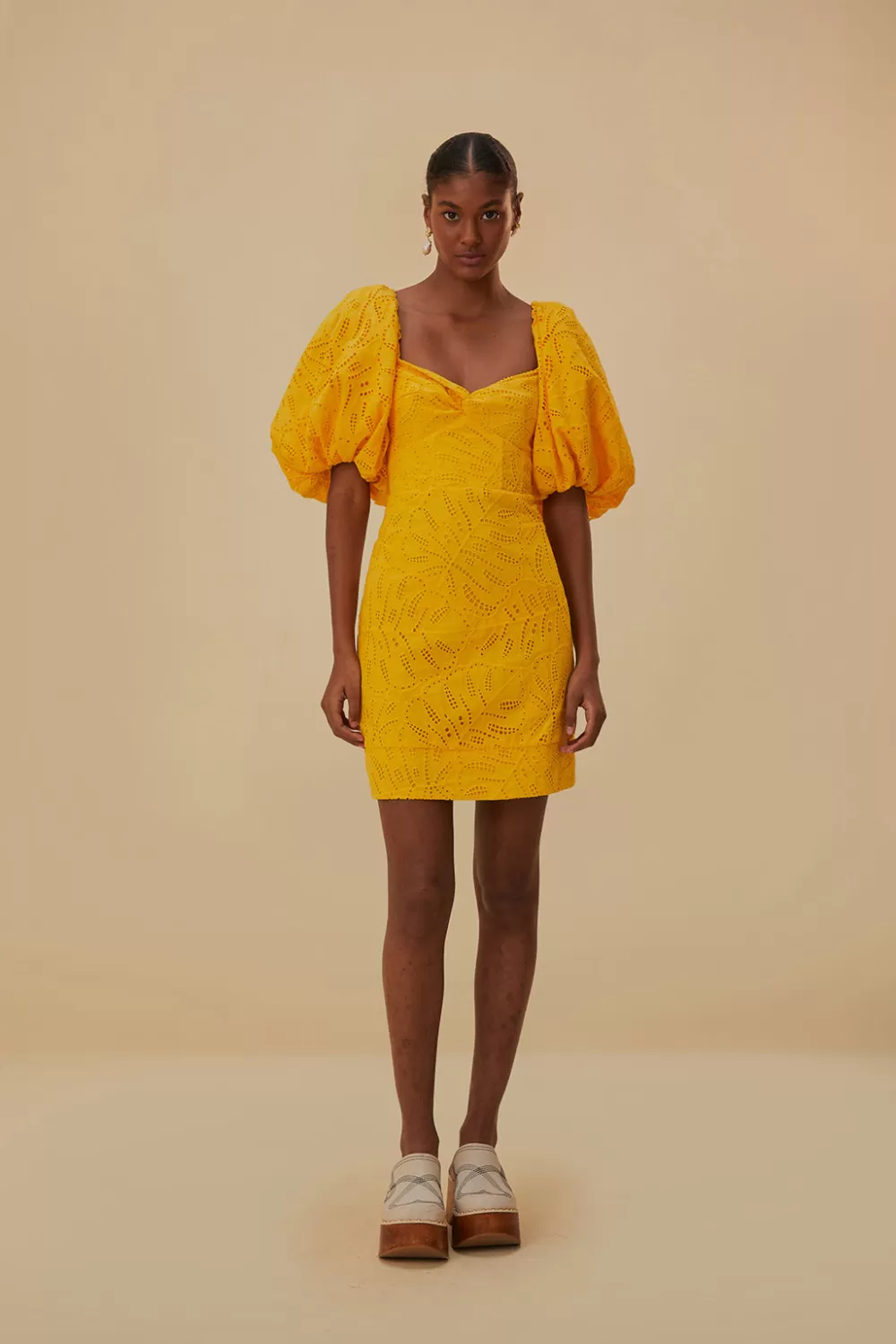 Mini-robe jaune à manches courtes et œillets Monstera^FARM Rio  Hot
