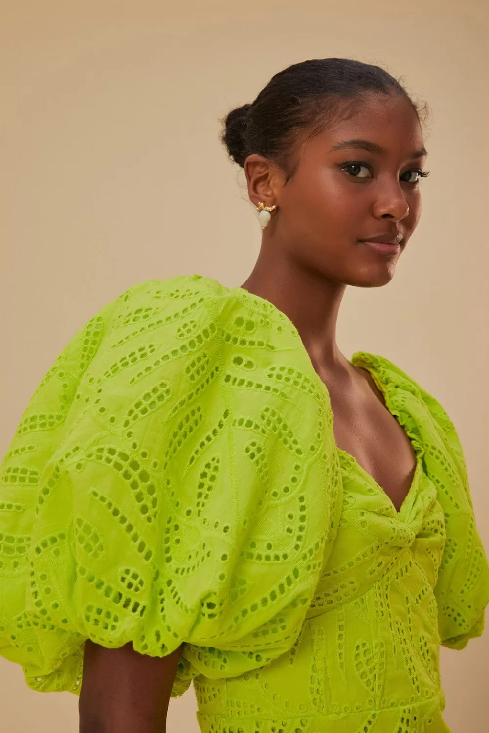 Mini-robe verte à manches courtes et œillets Monstera^FARM Rio  Shop