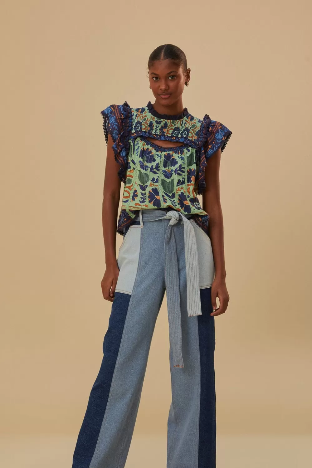 Pantalon en jean à patch noué à la taille^FARM Rio  Best