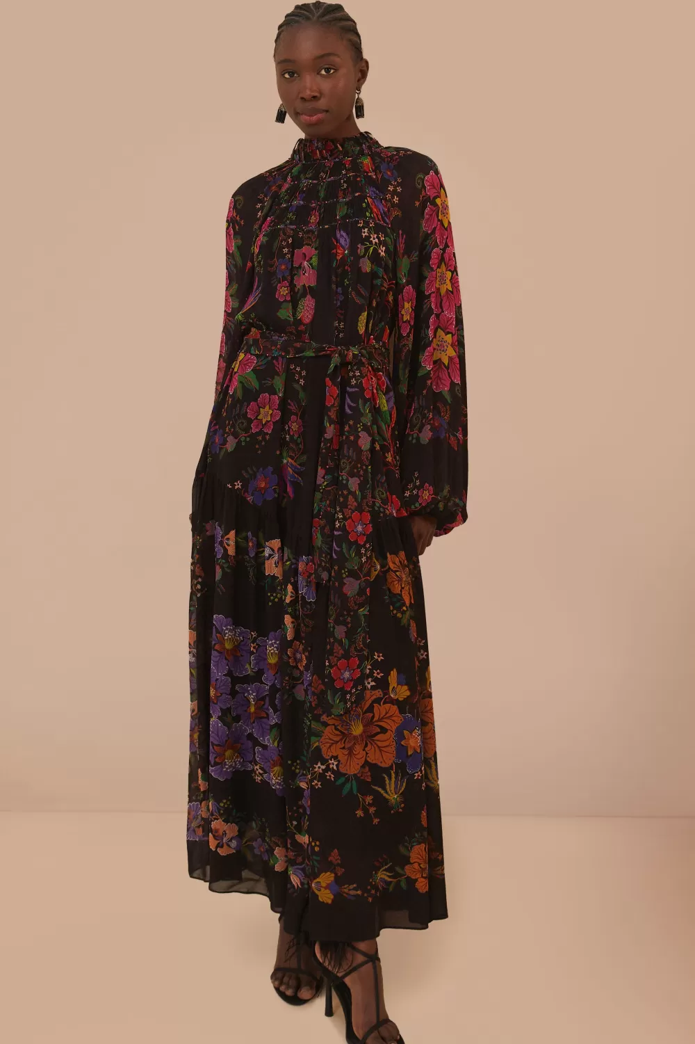 Robe longue noire à col montant et foulards fleuris^FARM Rio  Clearance