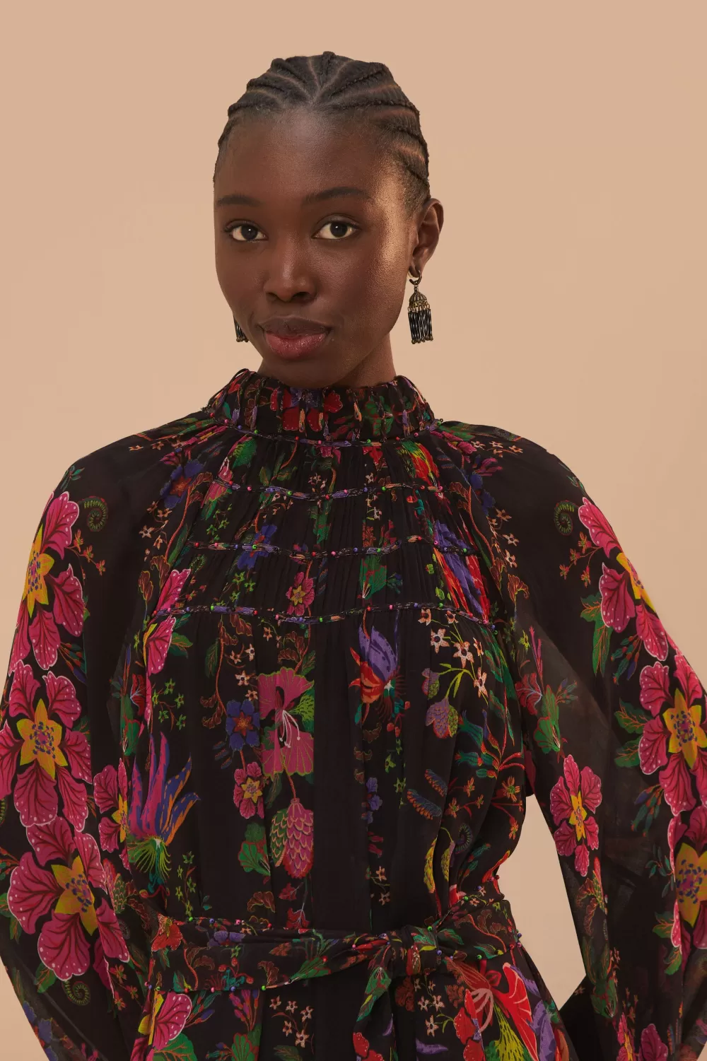 Robe longue noire à col montant et foulards fleuris^FARM Rio  Clearance
