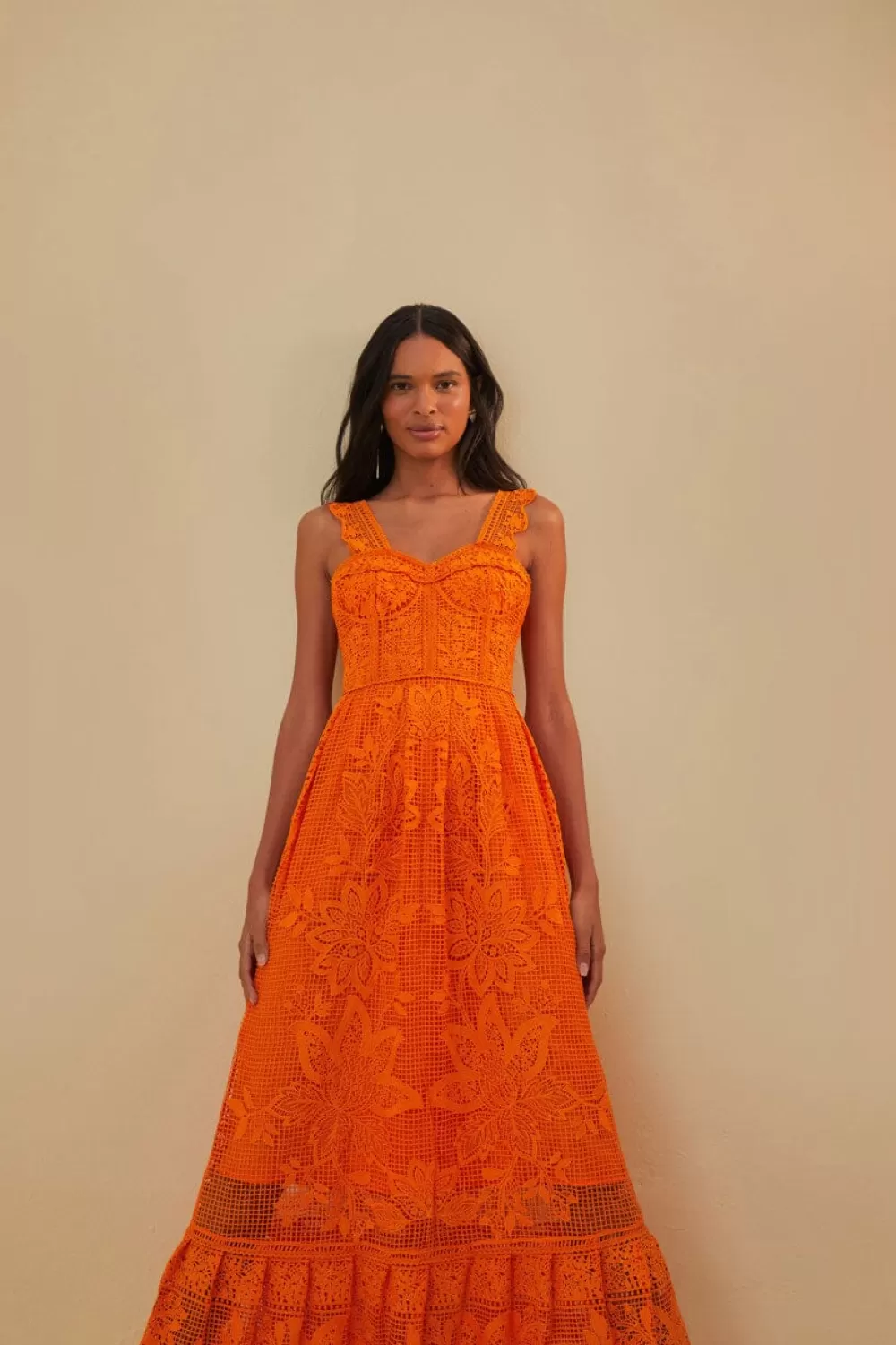 Robe longue orange sans manches en guipure^FARM Rio  Clearance